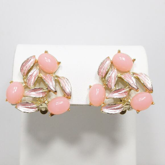 Judy Lee Pink Lucite Enamel Clip Earrings Gold Tone 1950s Vintage Jewelry - Picture 5 of 10